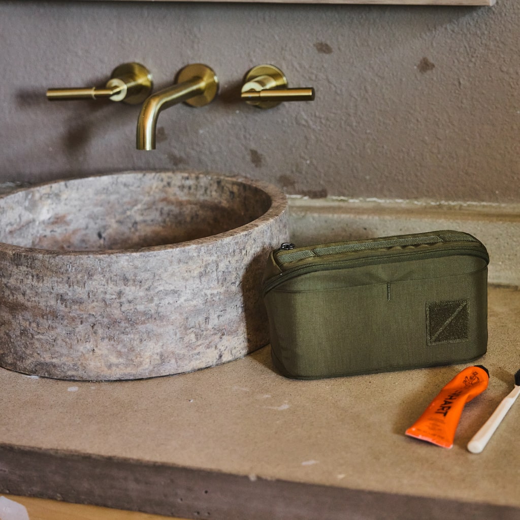 CAP2 OD Green in bathroom dopp kit CAP2 OD Green in bathroom dopp kit [13006a-ODG
