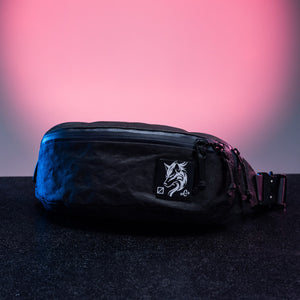 CIVIC Access Sling 2L in Black Magic - Ultra - laid down