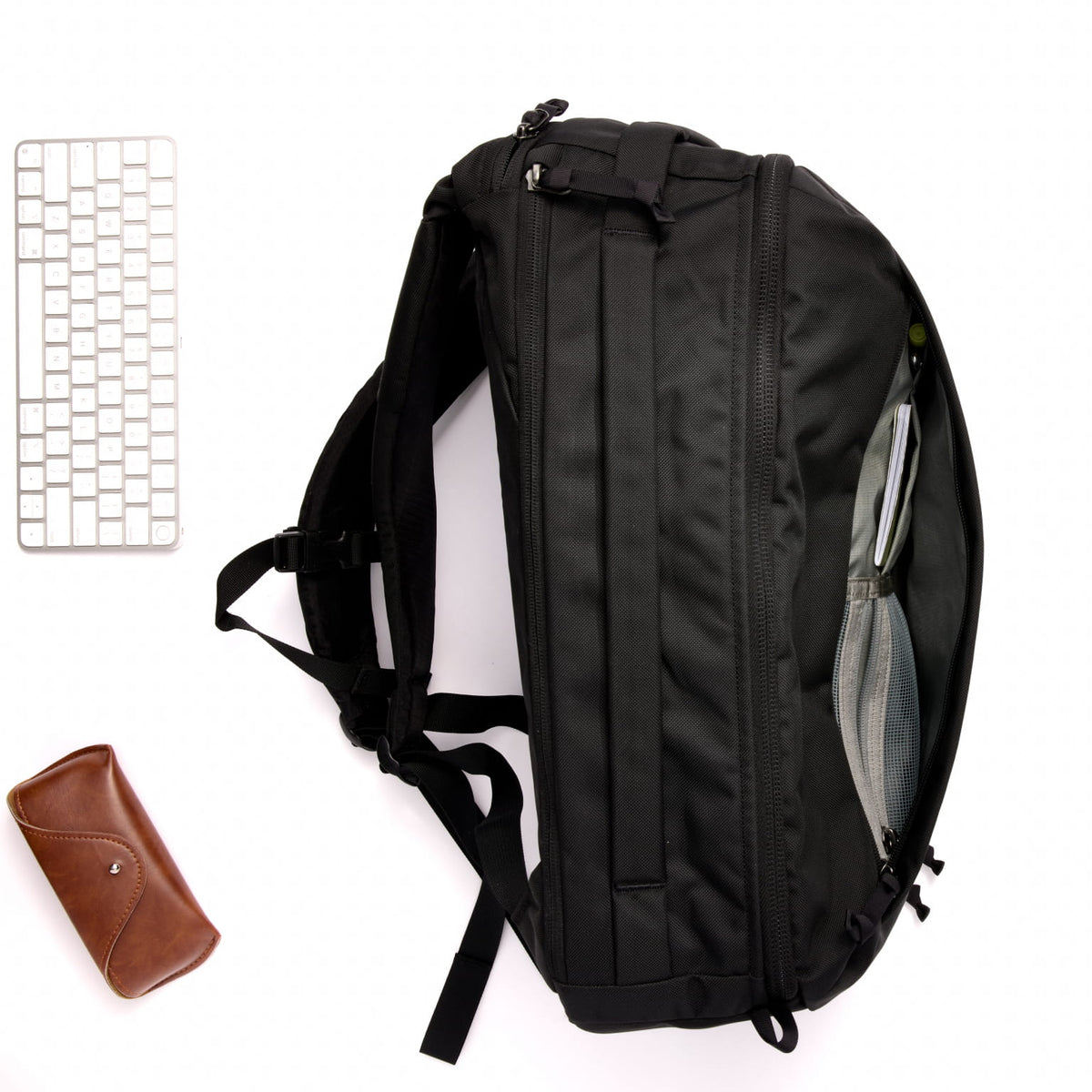 CIVIC Panel Loader CPL 16L Black pakcout laptop keyboard and sunglasses case CIVIC Panel Loader CPL 16L Black pakcout laptop keyboard and sunglasses case [13016c-SBK