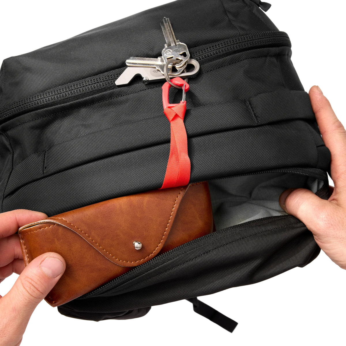 CIVIC Panel Loader CPL 16L Black top pocket with red keychain leash CIVIC Panel Loader CPL 16L Black top pocket with red keychain leash [13016c-SBK