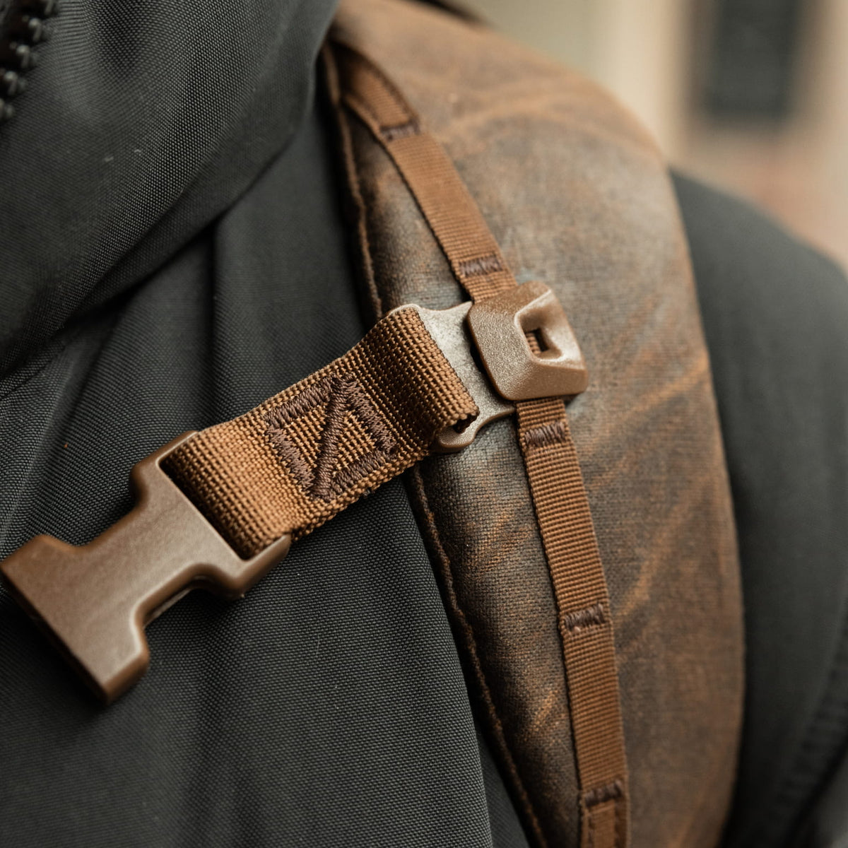 CIVIC Travel Bag 26L in Waxed Canvas - Waxed Tan - Sternum Strap CIVIC Travel Bag 26L in Waxed Canvas - Waxed Tan - Sternum Strap [13012cc-WTN