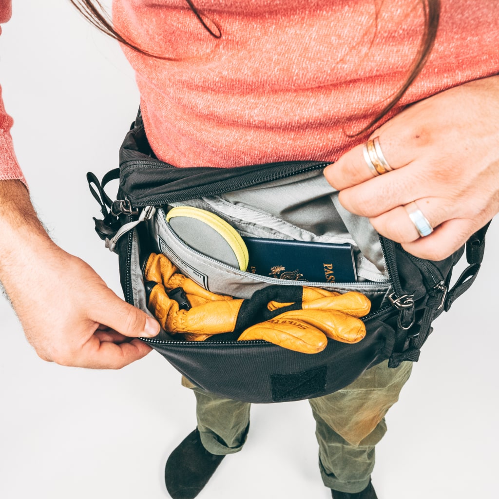 MOUNTAIN HIP PACK 3.5L MHP3.5 BLACK FRONT POCKET MOUNTAIN HIP PACK 3.5L MHP3.5 BLACK FRONT POCKET [11003a-SBK