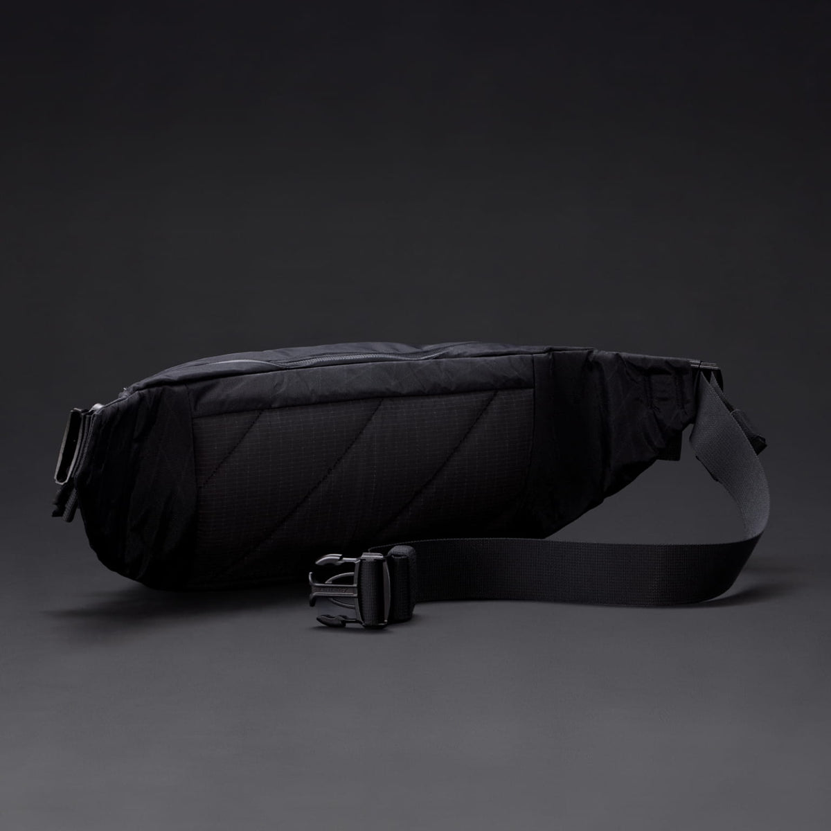 MOUNTAIN Hip Pack 3.5L - X-Pac Back Panel with Strap