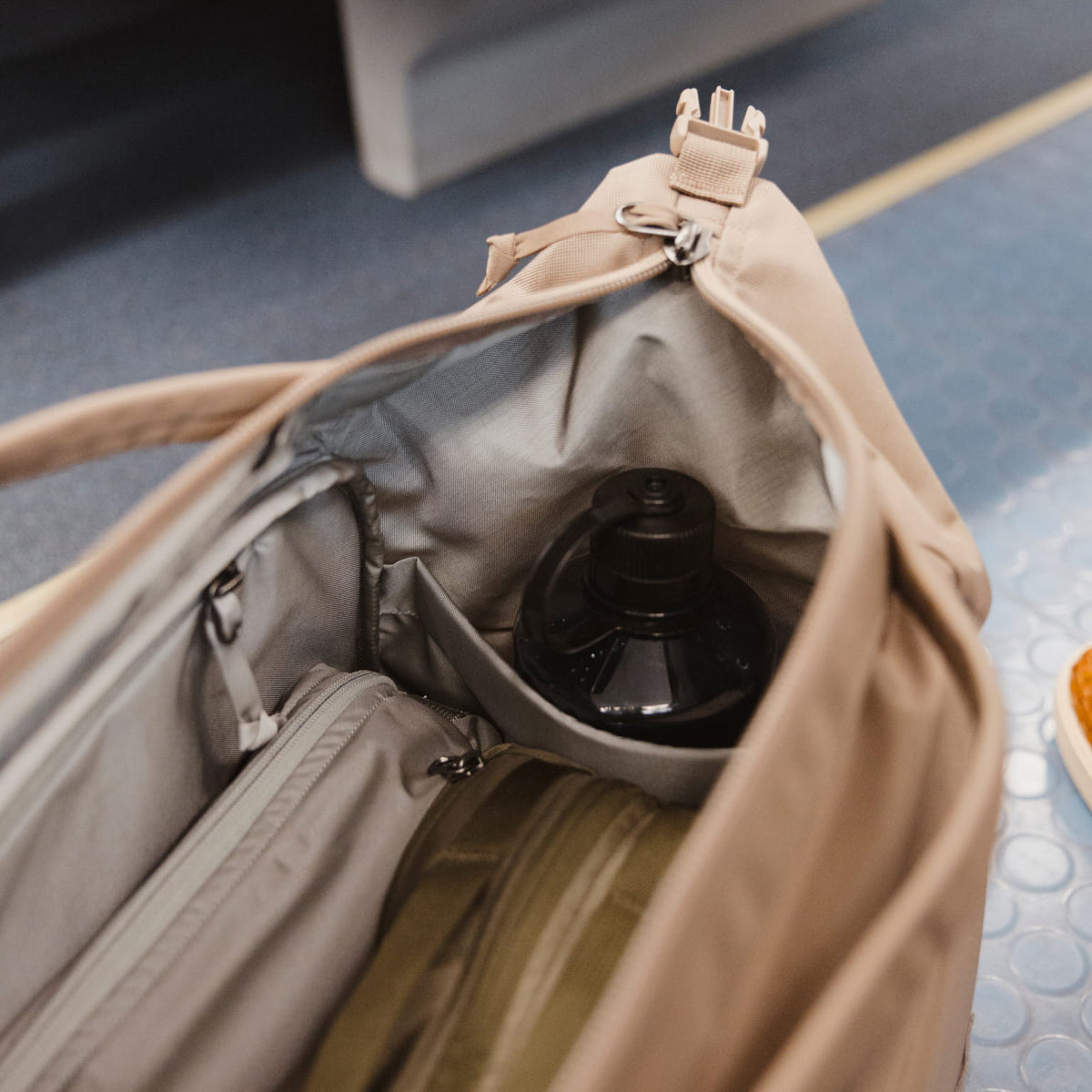 Transit Duffel Fossil Brown Collapsible Water Bottle Pockets Transit Duffel Fossil Brown Collapsible Water Bottle Pockets [13023d-FBN
