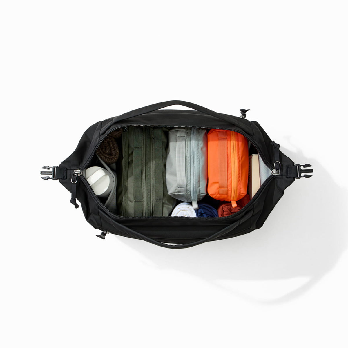 Transit Duffel 25L in Solution Dyed Black - wide opening Transit Duffel 25L in Solution Dyed Black - wide opening [13023d-SBK