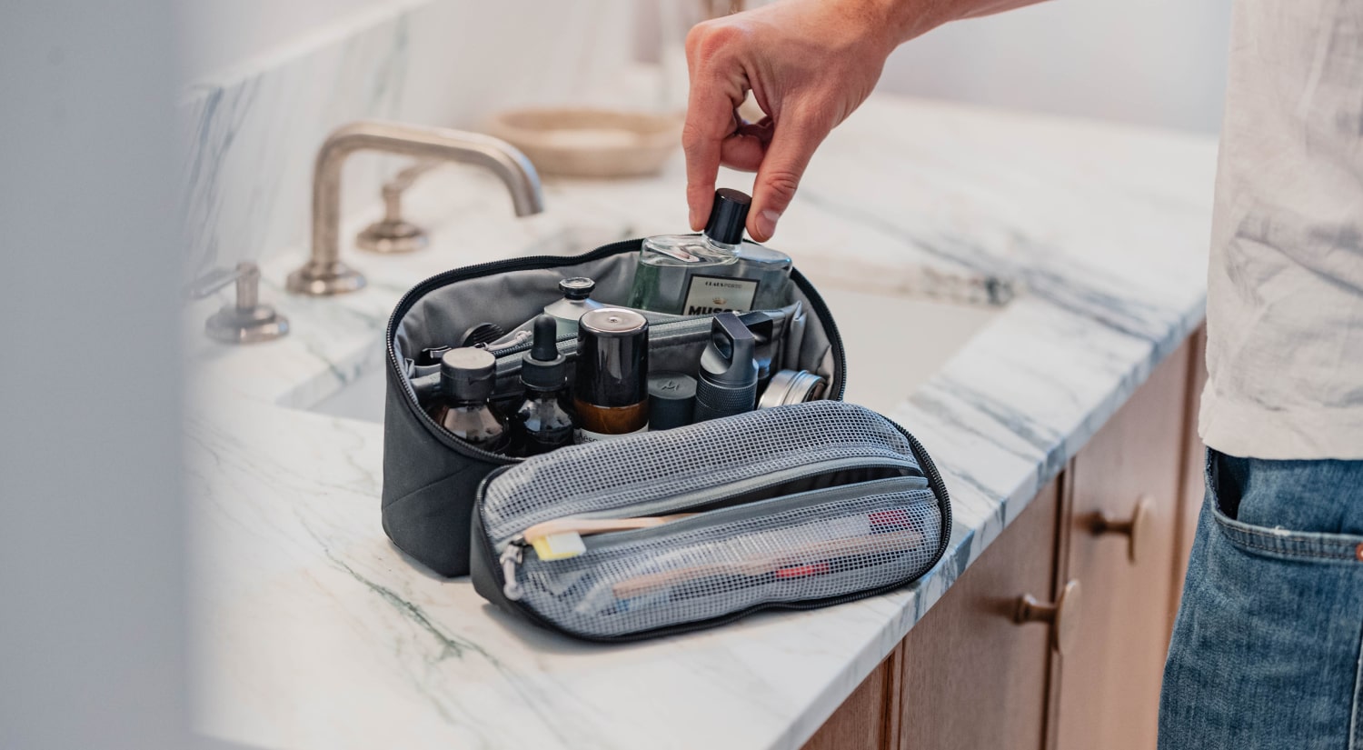 CIVIC Access Pouch 2L - CAP2 - in Solution Dyed Black as toiletry pouch