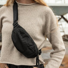 CIVIC Access Sling 1L Black Female Fit CIVIC Access Sling 1L Black Female Fit [13025a-SBK