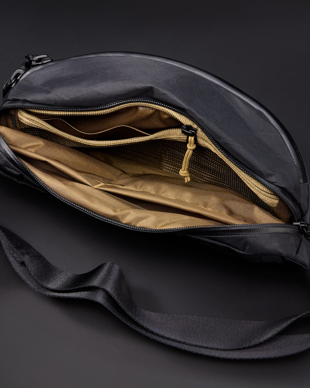 CIVIC Access Sling 2L X-Pac Intuitive Organization