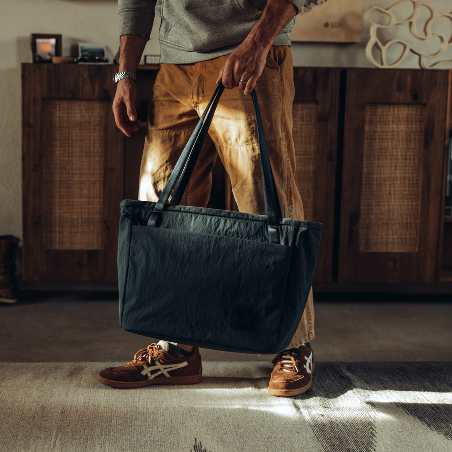 CIVIC Daily Tote 24L in Konbu Dark Navy