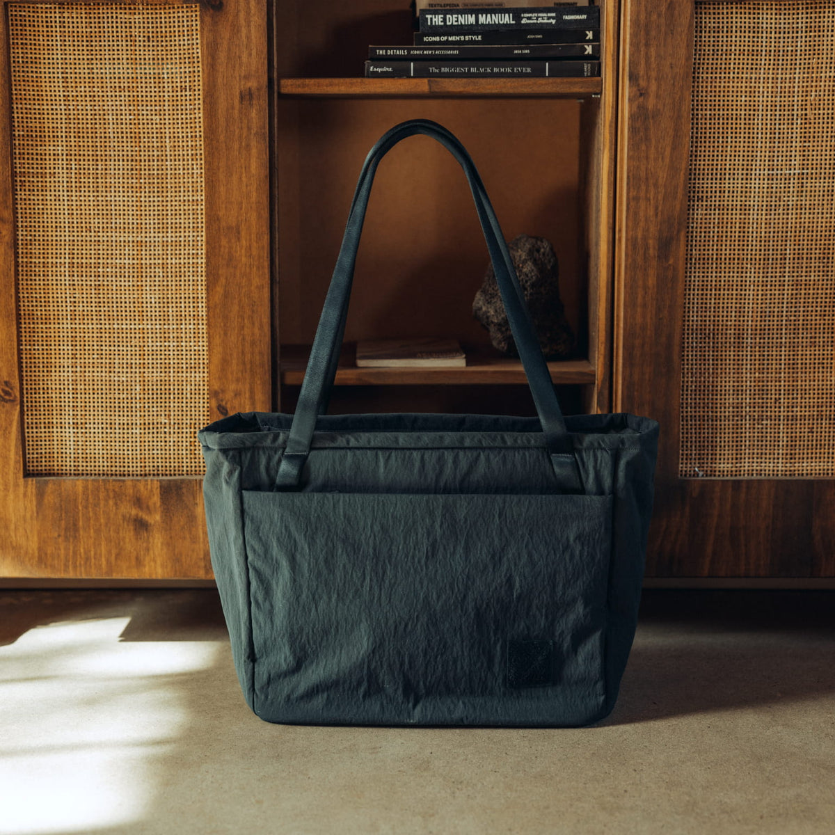 CIVIC Daily Tote 24L - Konbu