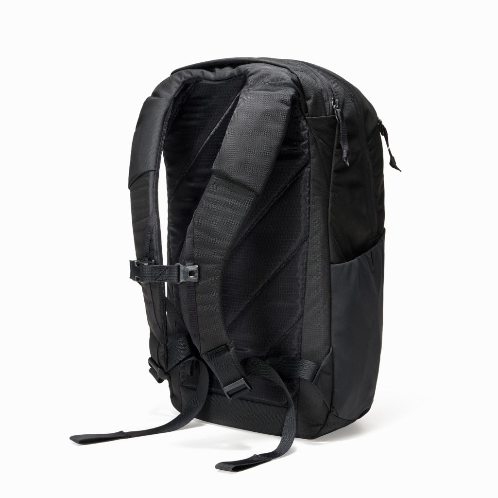 CIVIC Half Zip 22l in Solution Dyed Black - breathable back panel [13003d-SBK]
