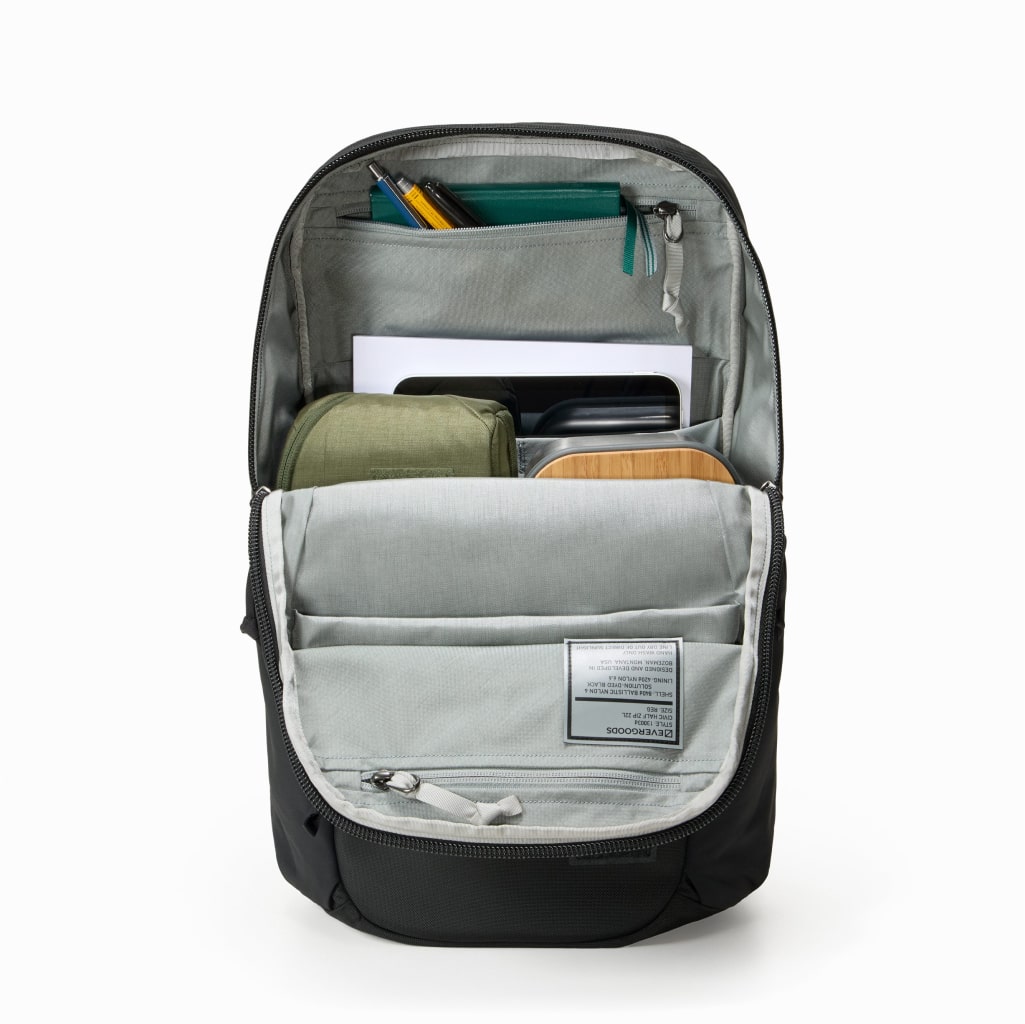 CIVIC Half Zip 22l in Solution Dyed Black - open internal build [13003d-SBK]