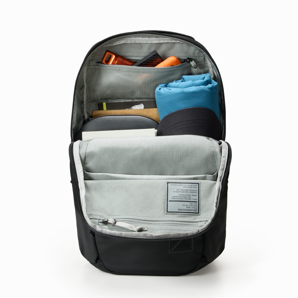 CIVIC Half Zip 26l in Solution Dyed Black - open to see internal organization [13005d-SBK]
