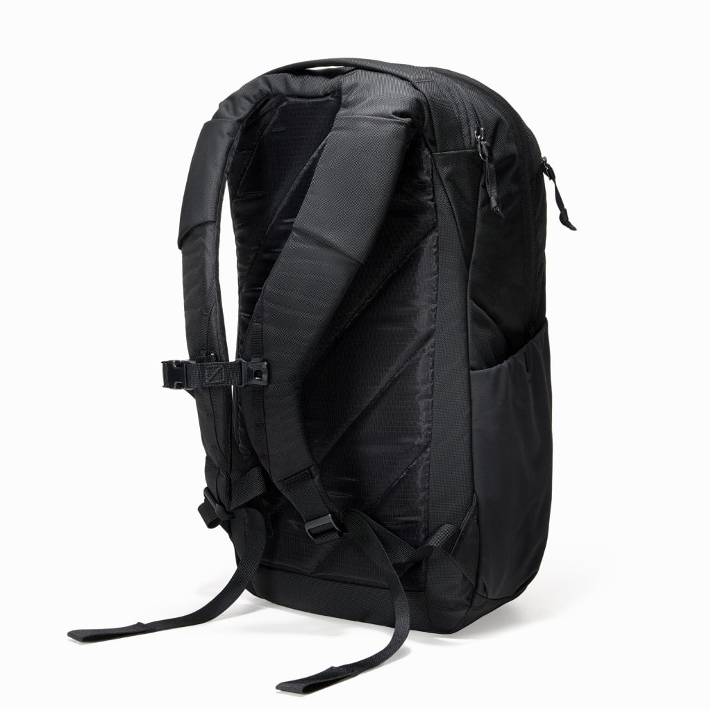 CIVIC Half Zip 26l in Solution Dyed Black - breathable back panel [13005d-SBK]