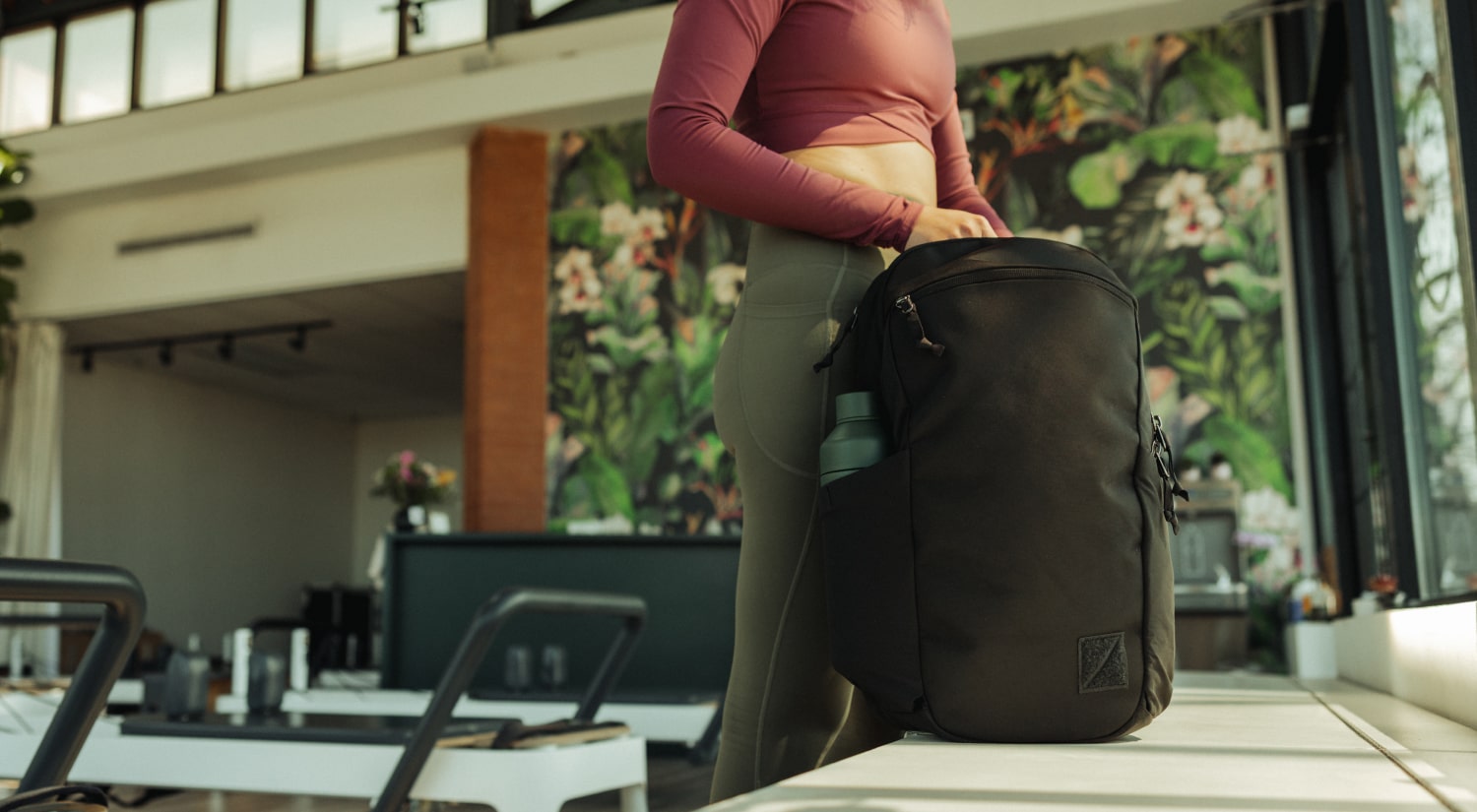 CIVIC Half Zip CHZ as a gym bag