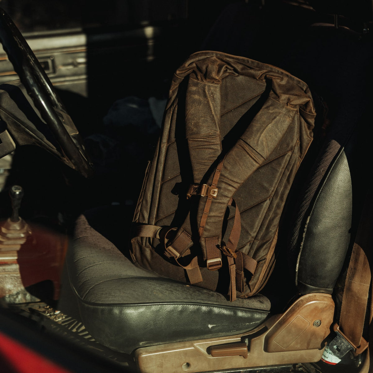 CIVIC Travel Bag 26L in Waxed Canvas - Waxed Tan - back panel [13012cc-WTN]