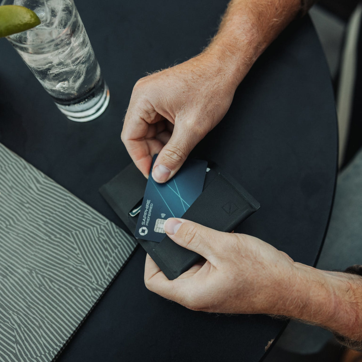 ELEMENT Card Wallet - ECW - minimalist wallet - card slots