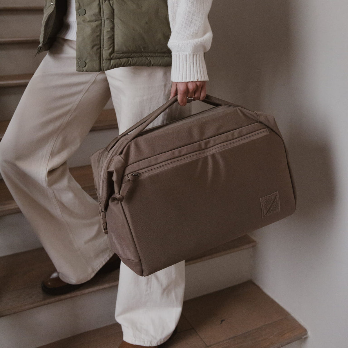 Transit Duffel 25L in Fossil Brown - top handles [13023d-FBN]