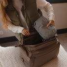 Transit Duffel 25L in Fossil Brown - top opening for easy packing with Transit Packing Cube 4L Transit Duffel 25L in Fossil Brown - top opening for easy packing with Transit Packing Cube 4L [13023d-FBN